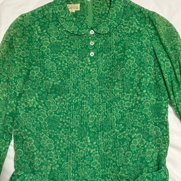 Ladybug Vintage Dress - Picture 3 of 16